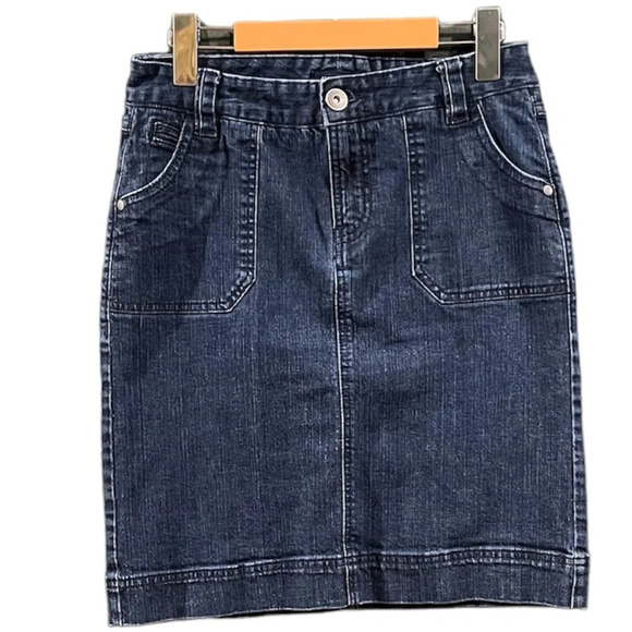 Tommy Hilfiger denim skirt, size 0 - Picture 1 of 4